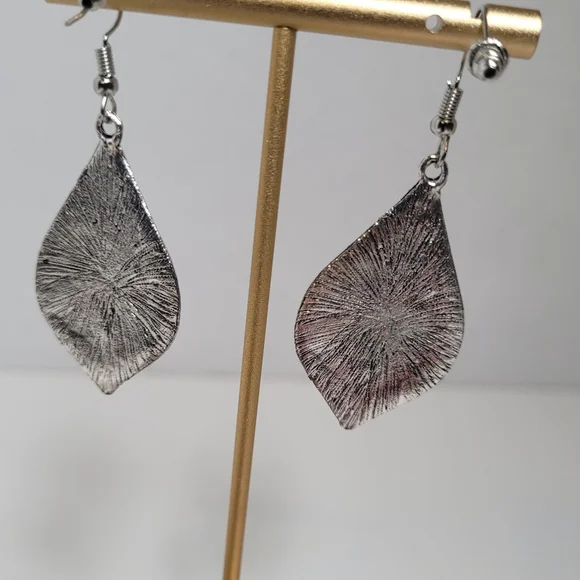 Vintage Bohemian Style Earrings - Picture 2 of 4